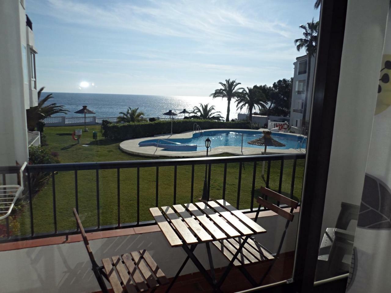 Palmeras 55 Menyber Apartamento Nerja Exterior foto